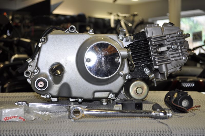 Universal Motor 125ccm Pitbike